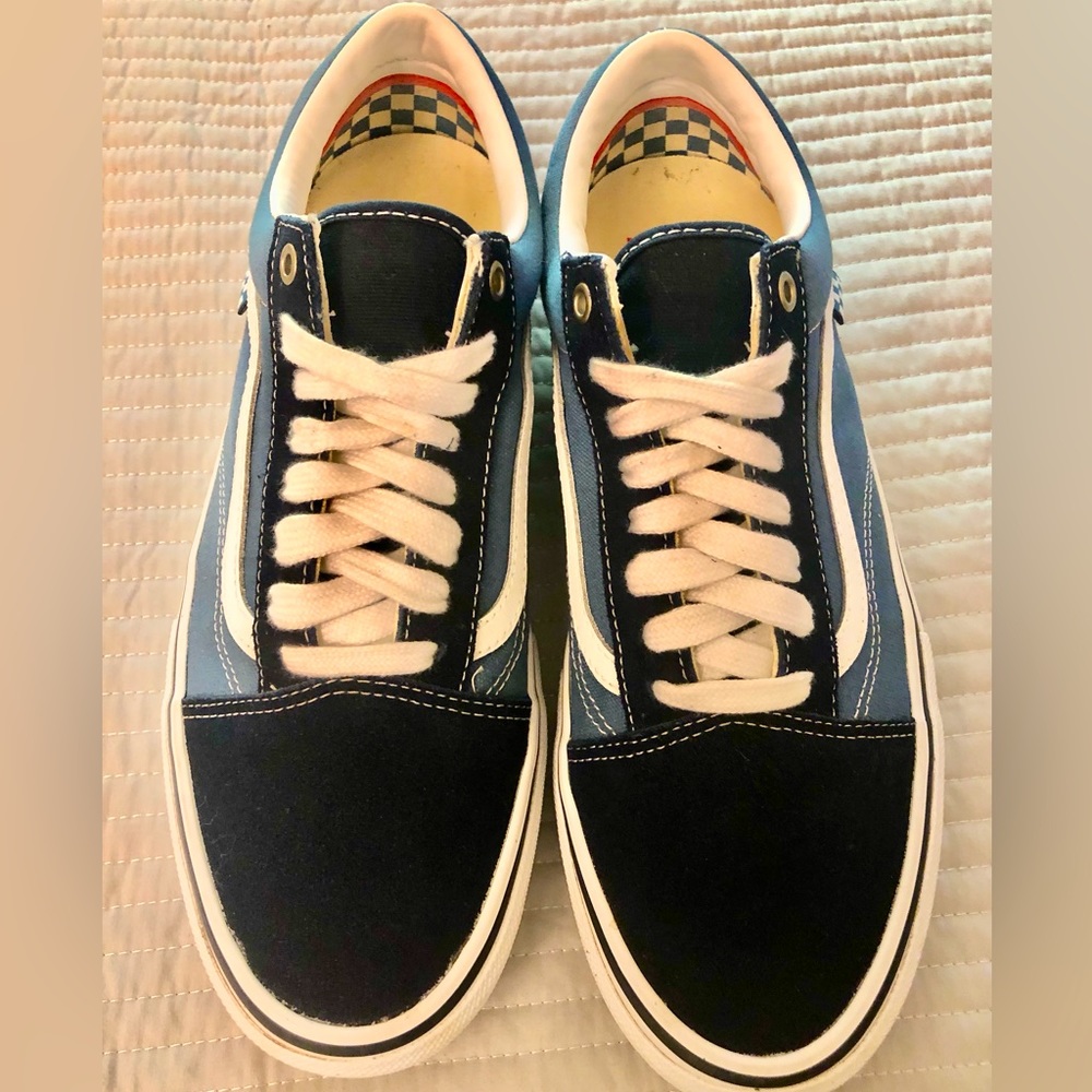 VANS men’s pop cush. Blue in blue. Worn for a couple hours. Excellent cond Sz 11